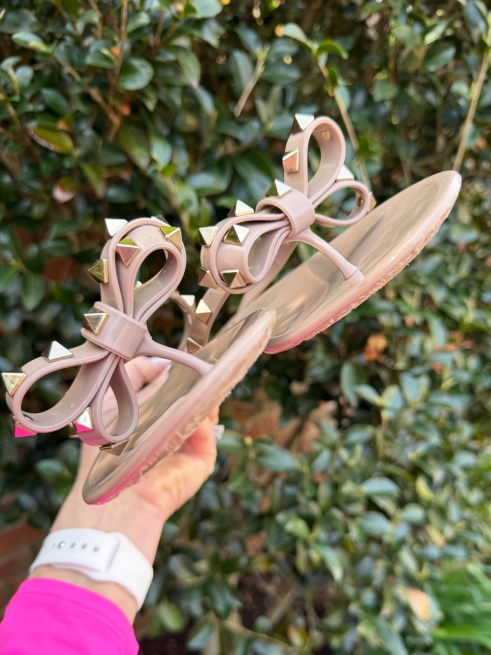 Valentino Garavani Rockstud PVC Jelly Thong Sandals Poudre EU 40 Like New Box - Picture 7 of 15